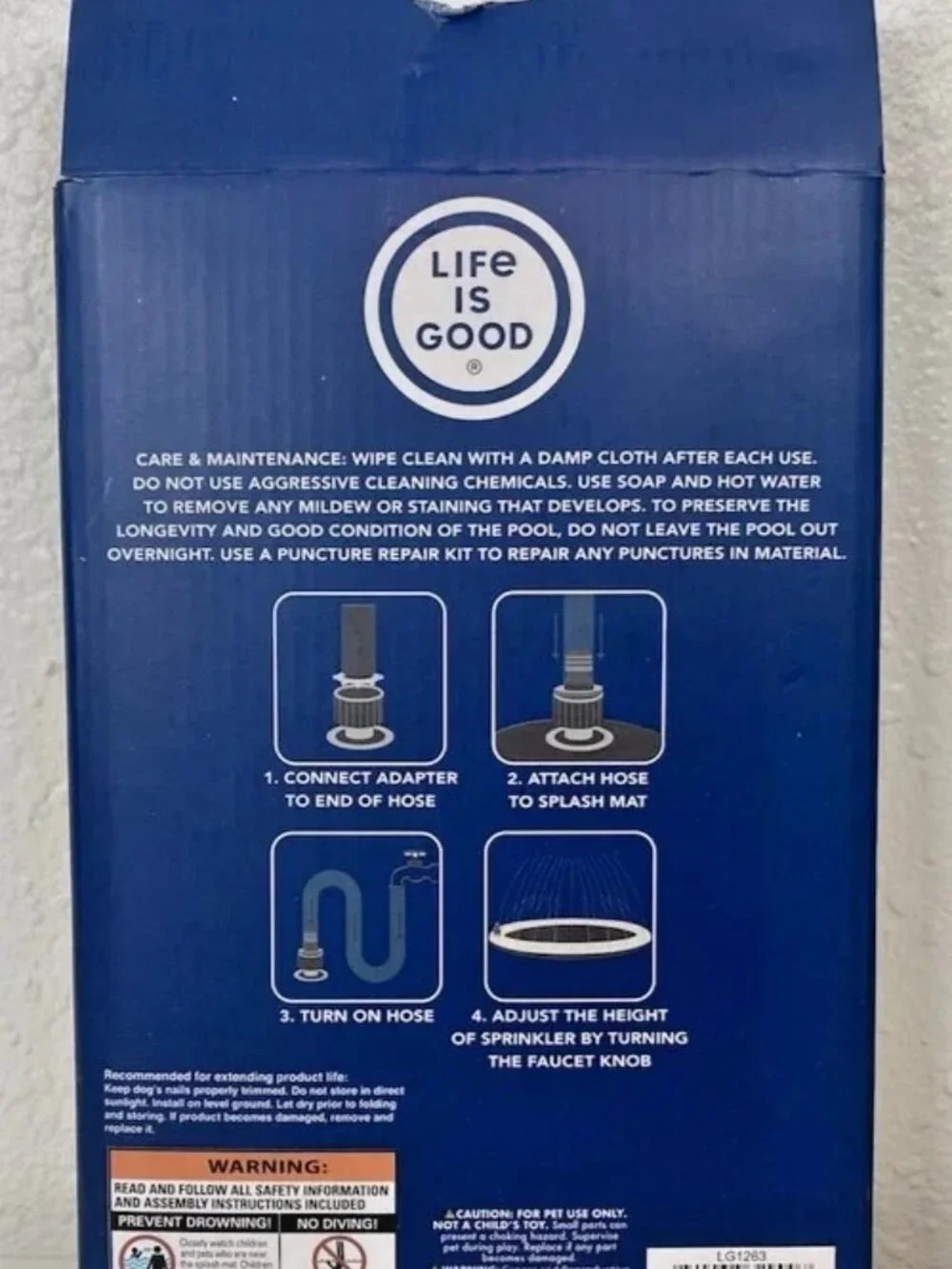 Life Is Good Sprinkler Splash Mat Small/Med Dogs 52